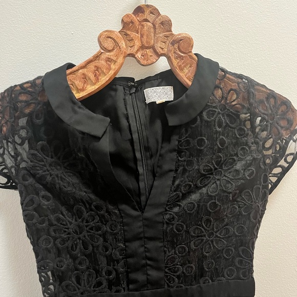 Luca Couture Lace Dress (S) - Picture 4 of 9